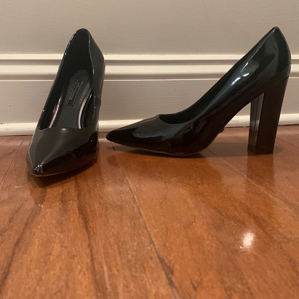 Primadonna Collection 39 Eu (8.5 US) black shinny heels, barely worn 5”heel size